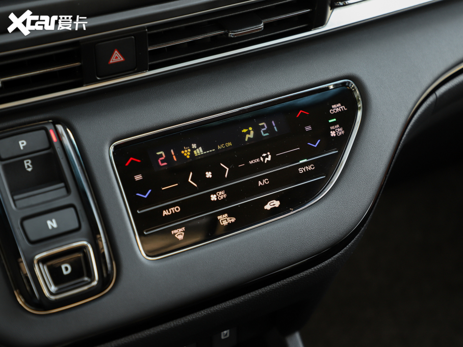 2022Wِ 2.0L e:HEV J