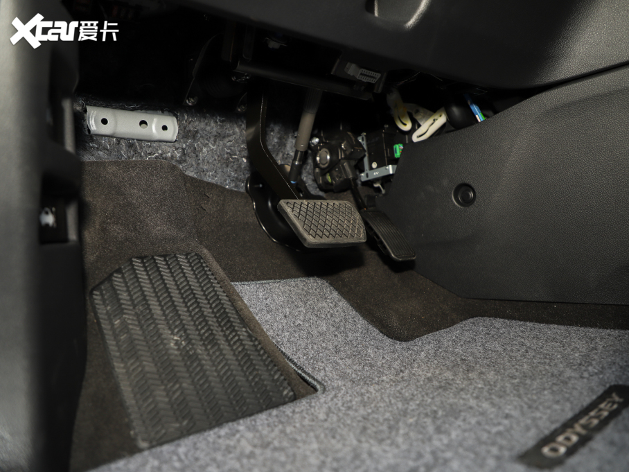 2022Wِ 2.0L e:HEV J