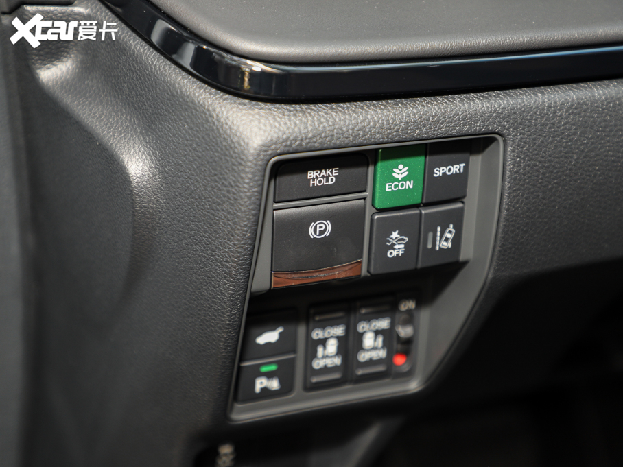 2022Wِ 2.0L e:HEV J