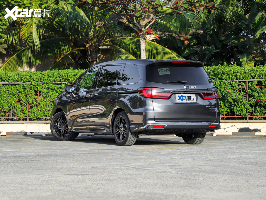 2022Wِ 2.0L e:HEV J