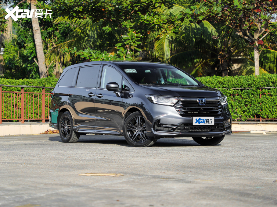 2022Wِ 2.0L e:HEV J