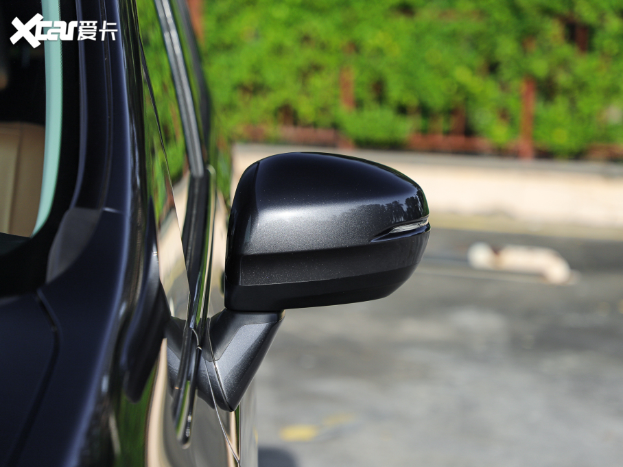 2022Wِ 2.0L e:HEV J