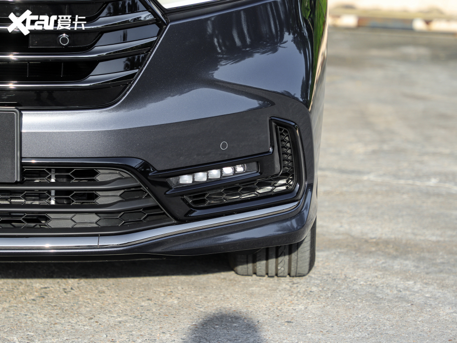 2022Wِ 2.0L e:HEV J