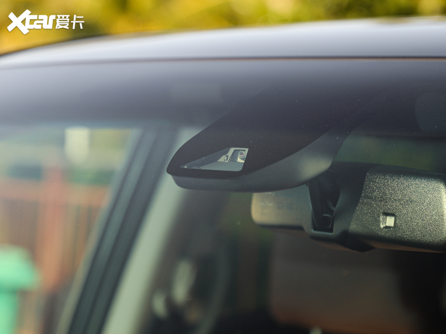 2022Wِ 2.0L e:HEV J