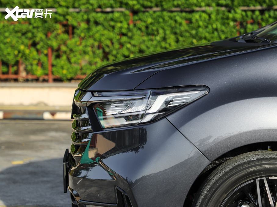 2022Wِ 2.0L e:HEV J