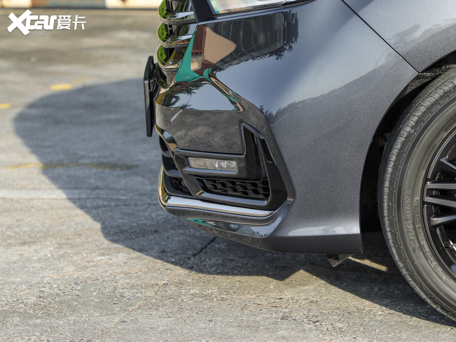 2022Wِ 2.0L e:HEV J