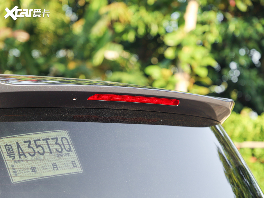 2022Wِ 2.0L e:HEV J