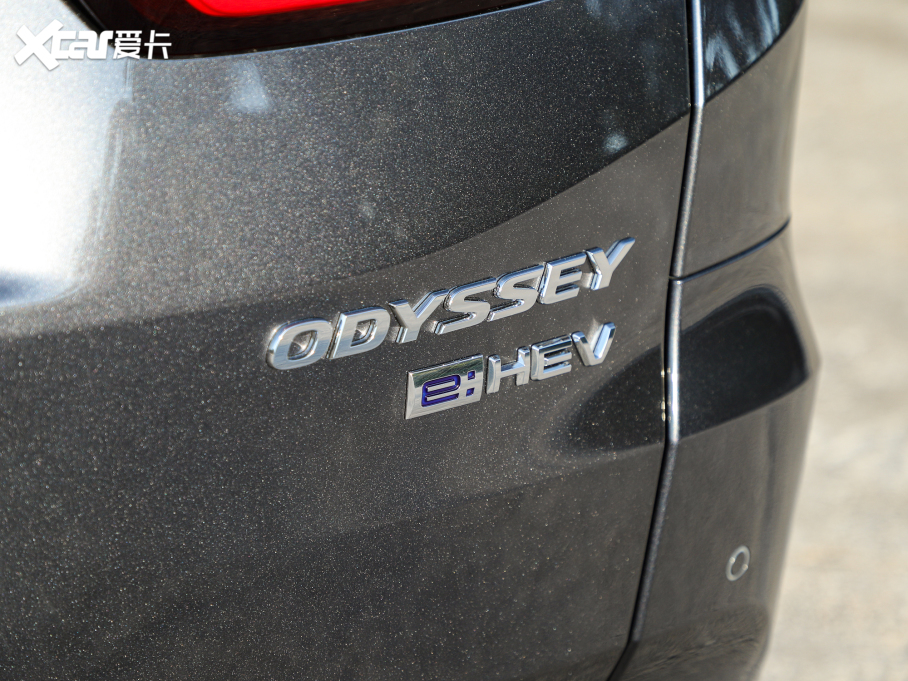 2022?yun)Wِ 2.0L e:HEV J