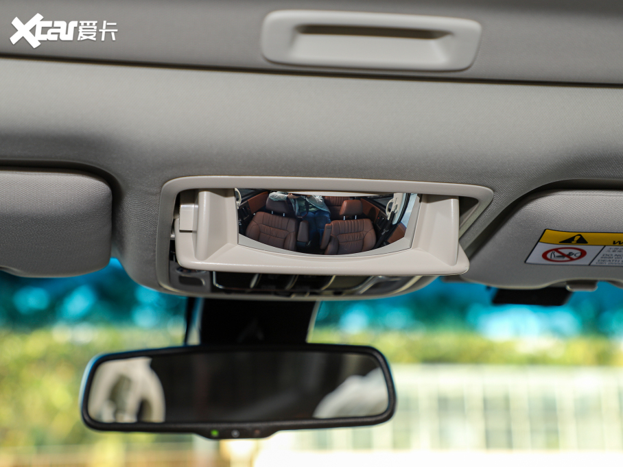 2022Wِ 2.0L e:HEV J