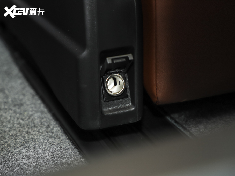 2022?yun)Wِ 2.0L e:HEV J