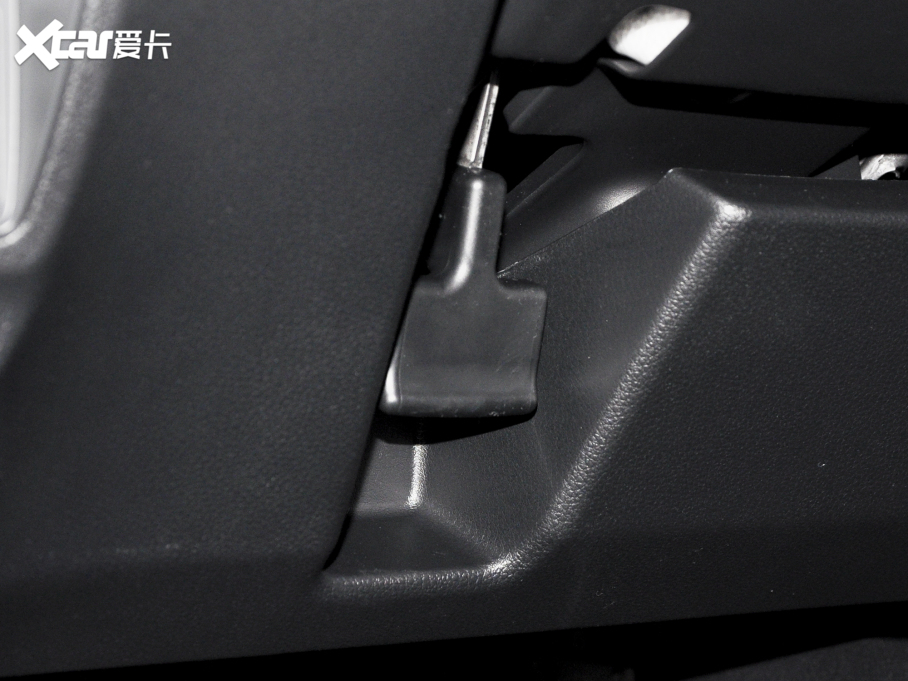 2022Wِ 2.0L e:HEV Jҫ