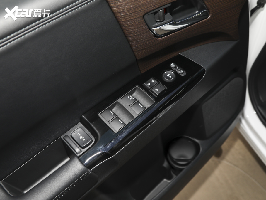 2022Wِ 2.0L e:HEV JI