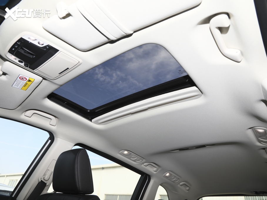 2022Wِ 2.0L e:HEV JI