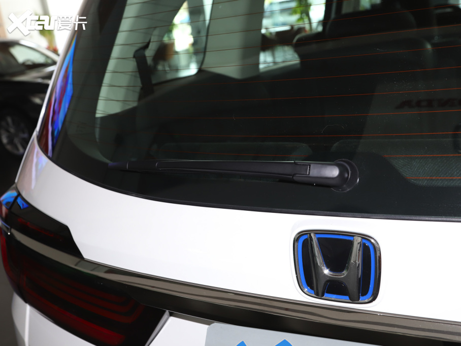 2022Wِ 2.0L e:HEV J