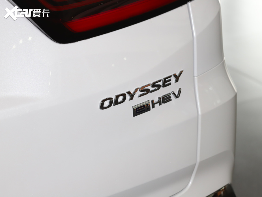 2022Wِ 2.0L e:HEV J