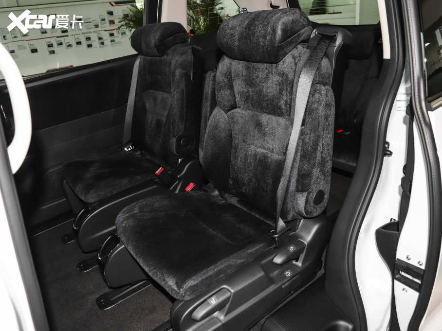 2022Wِ 2.0L e:HEV J