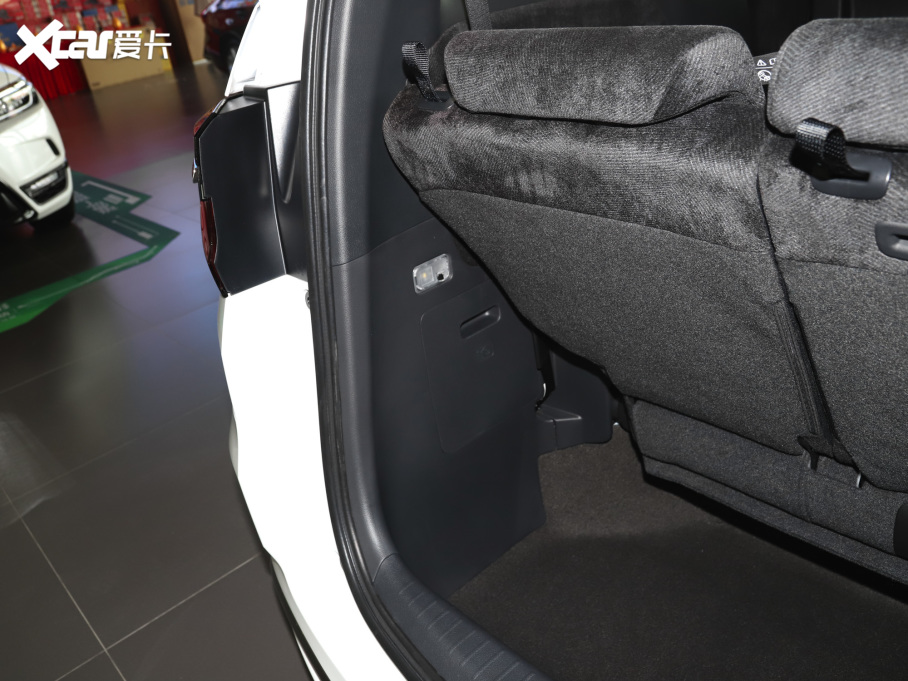 2022Wِ 2.0L e:HEV J