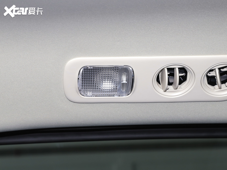 2022?yun)Wِ 2.0L e:HEV J