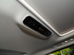 20222.0L e:HEV J п؅^