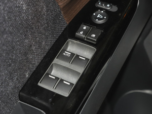 20222.0L e:HEV J {܇ƅ^	