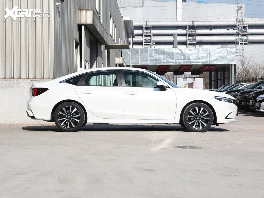 2023͸ 2.0L e:HEV JƼ