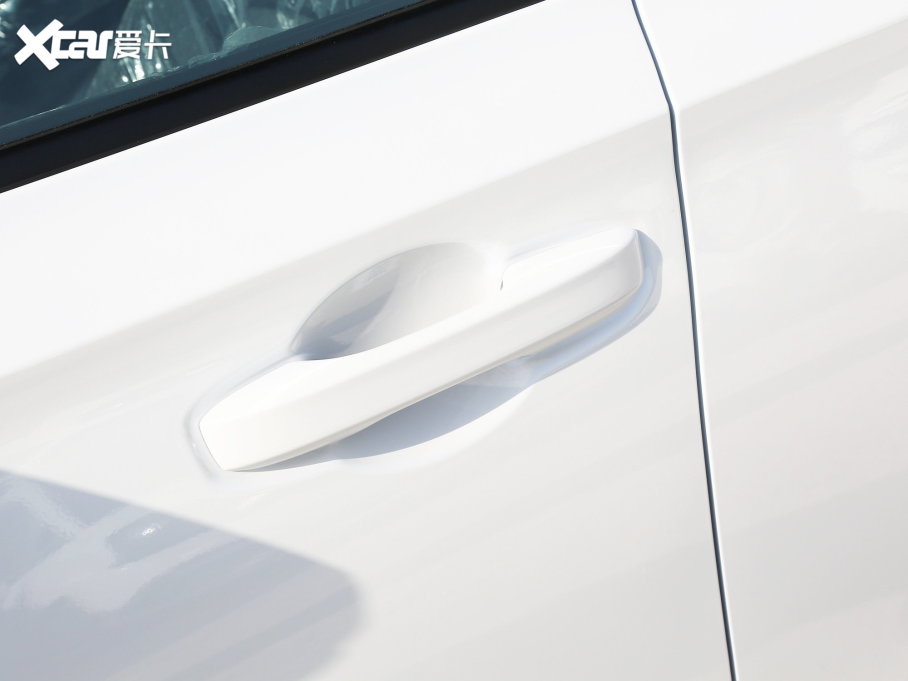 2023͸ 2.0L e:HEV JƼ