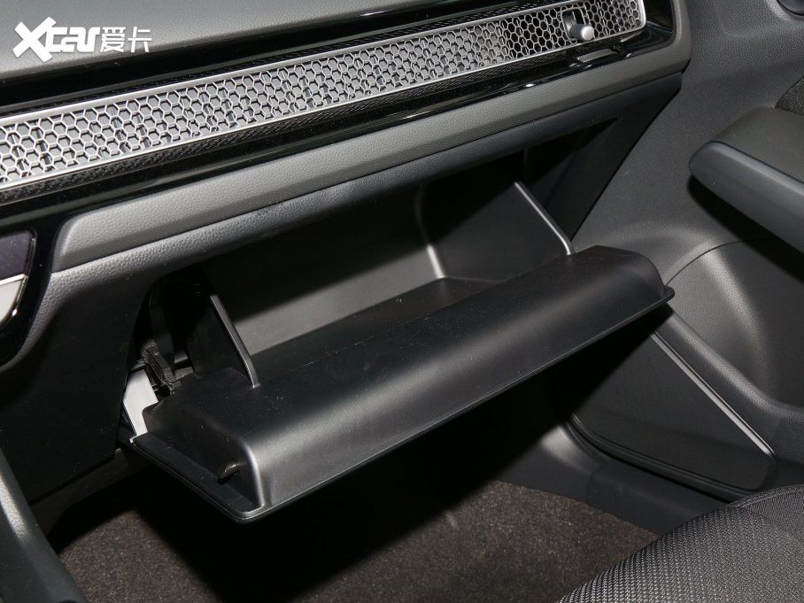 2023͸ 2.0L e:HEV JƼ