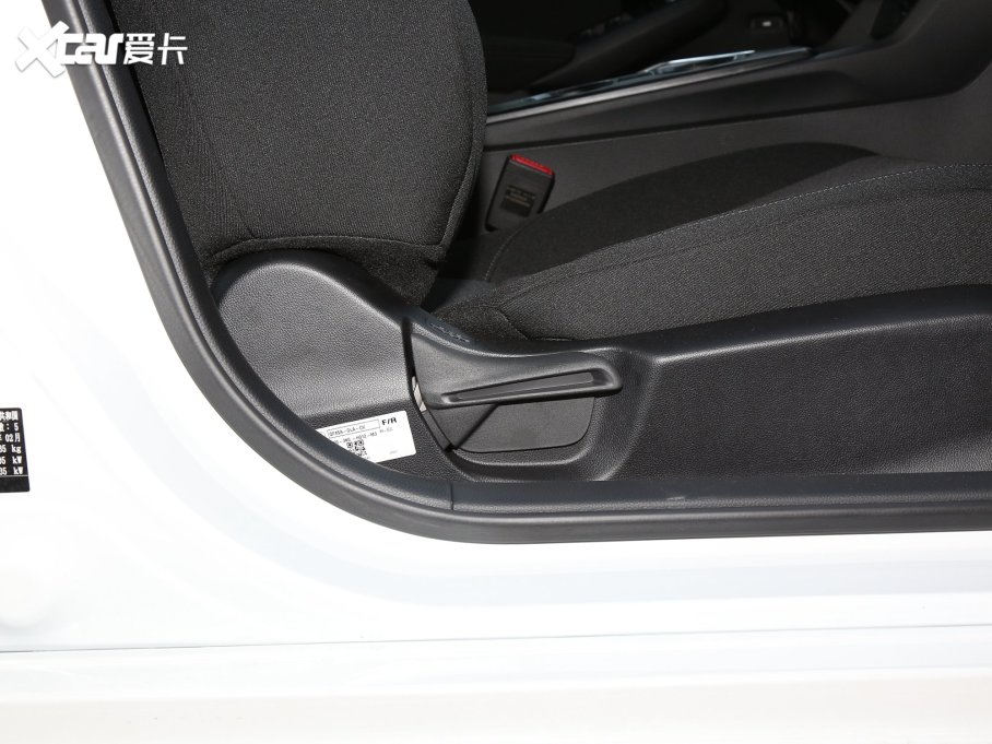 2023͸ 2.0L e:HEV JƼ