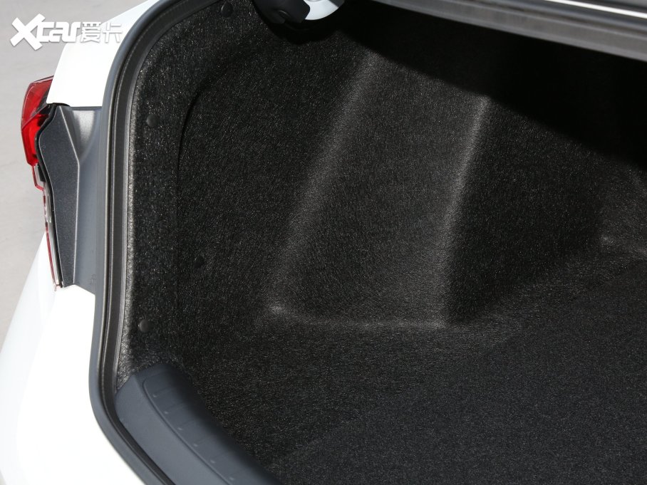 2023͸ 2.0L e:HEV JƼ