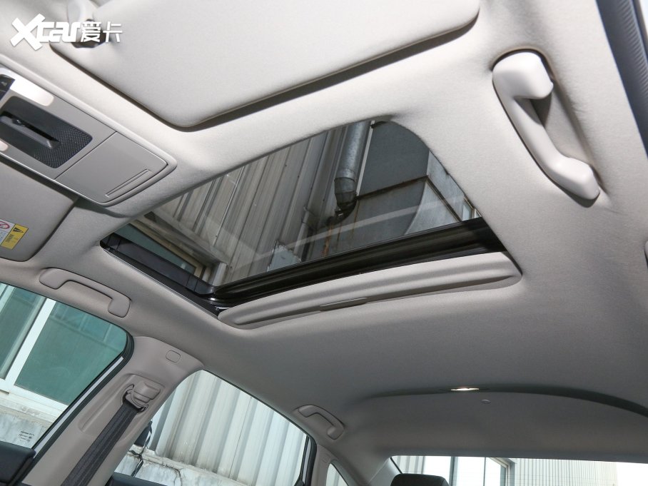 2023͸ 2.0L e:HEV JƼ