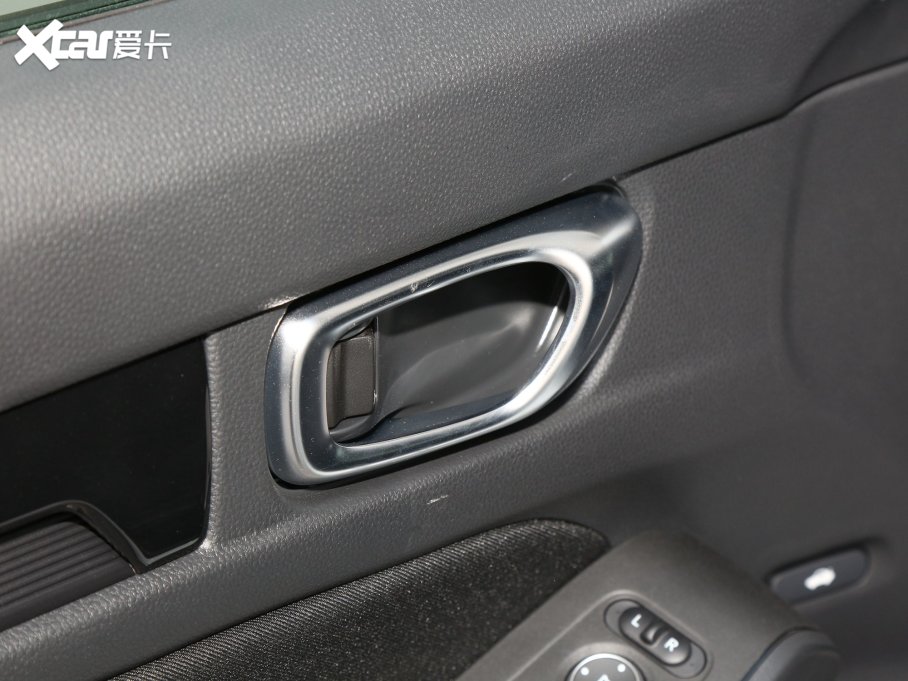 2023͸ 2.0L e:HEV JƼ