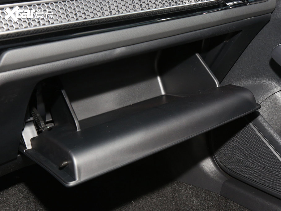 2023͸ 2.0L e:HEV JA