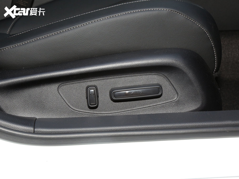 2023͸ 2.0L e:HEV JA