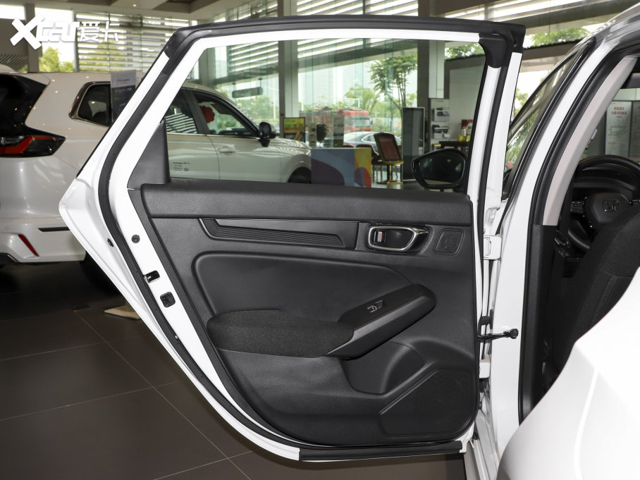 2023͸ 240TURBO CVTƼ