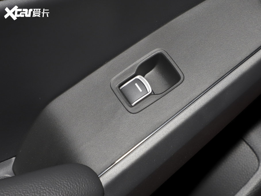 2023͸ 240TURBO CVTҹƼ