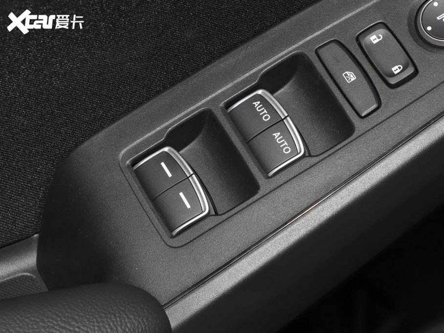 2023͸ 240TURBO CVTҹƼ