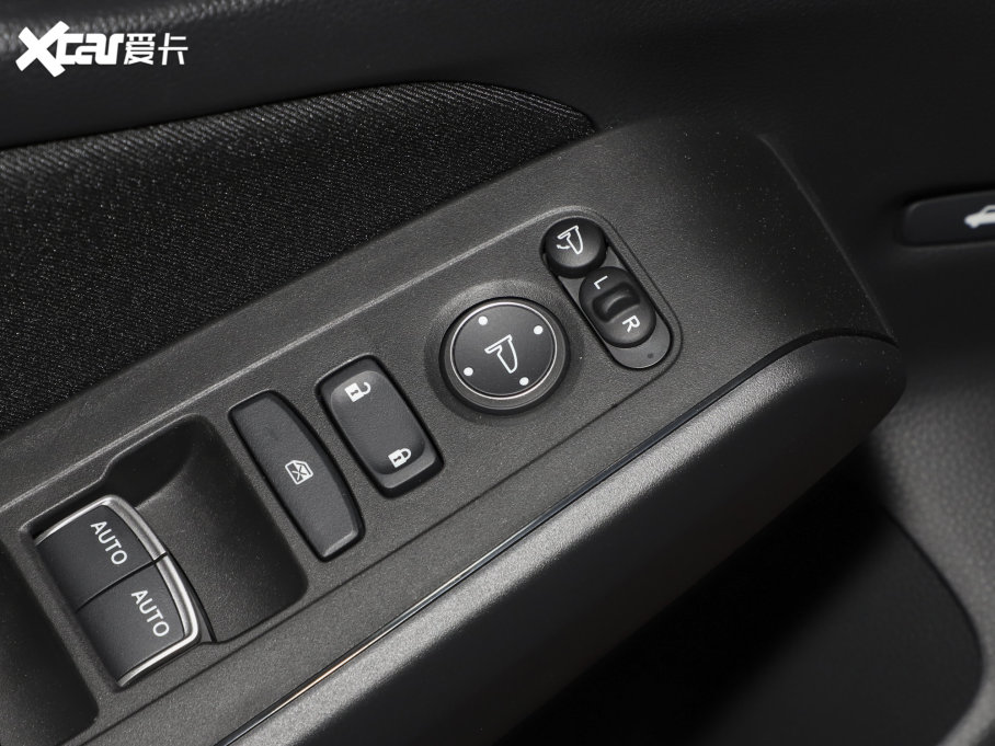 2023͸ 240TURBO CVTҹƼ