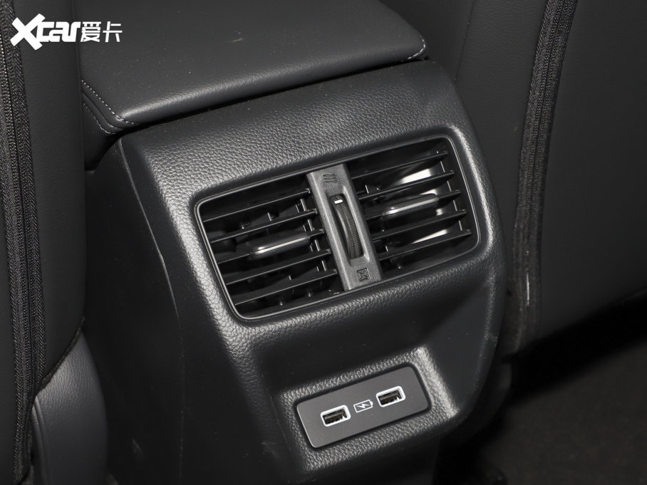 2023͸ 240TURBO CVTҹƼ