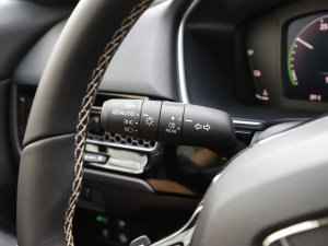 20232.0L e:HEV J п؅^