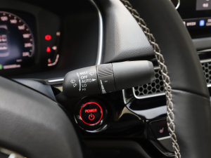 20232.0L e:HEV J п؅^