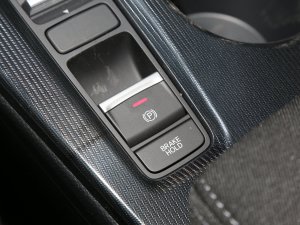 2023款2.0L e:HEV 锐·科技版 驻车制动器