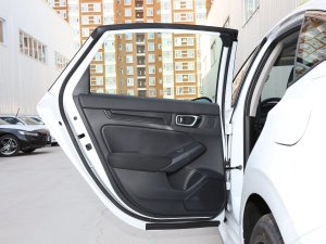 2023款2.0L e:HEV 锐·科技版 左后车门