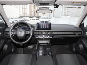 2023款2.0L e:HEV 锐·科技版 内饰全景