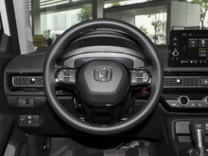 2023款240TURBO CVT科技版 方向盘