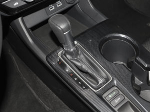 2023款240TURBO CVT科技版 换挡杆