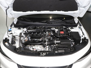 2023款240TURBO CVT科技版 发动机