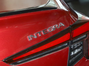 2023240TURBO CVTҹƼ ^