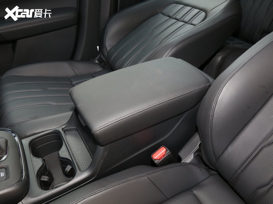 2023���Ӱ 240TURBO �����A�� 5��