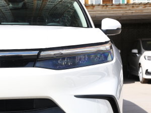 2023240TURBO (q)A 5 (x)(ji)^