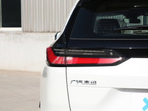 2023240TURBO (q)F 5 (x)(ji)^